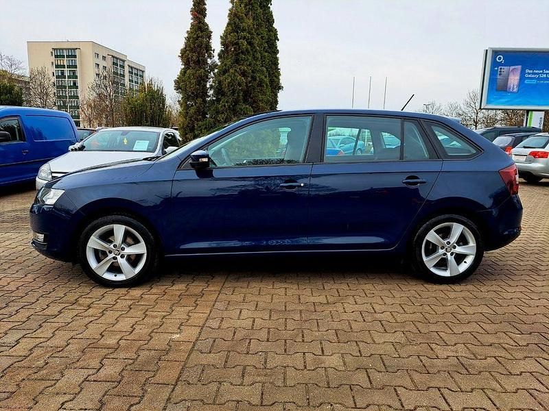 Gebraucht Skoda Rapid 95 PS (69 kW) 2018 Blau Kleinwagen