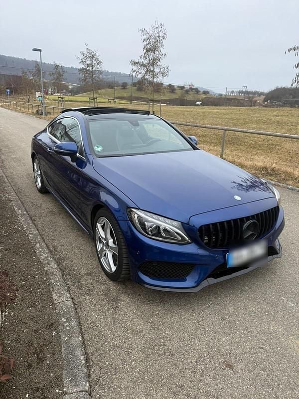 Gebraucht Mercedes C300 AMG line 245 PS (180 kW) 2016 Blau Coupé