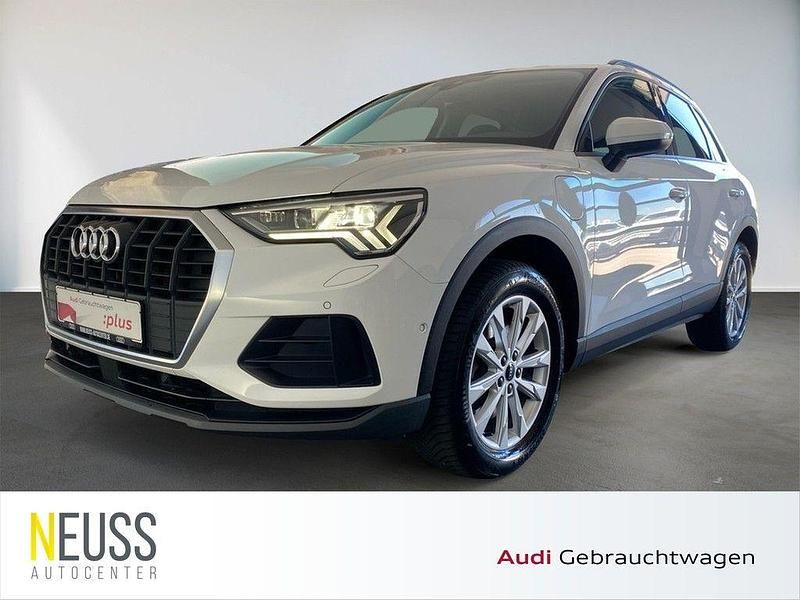 Weiß Gebraucht 2021 Audi Q3 Business SUV | 27.650 € (Fairer Preis) - Bild 1/4