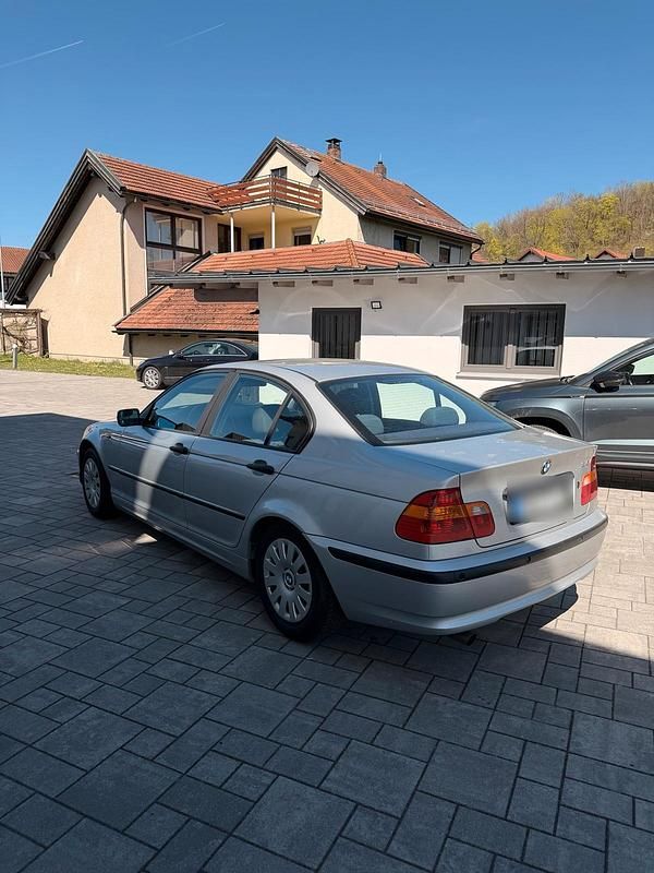 Gebraucht BMW 316 116 PS (85 kW) 2002 Silber Limousine