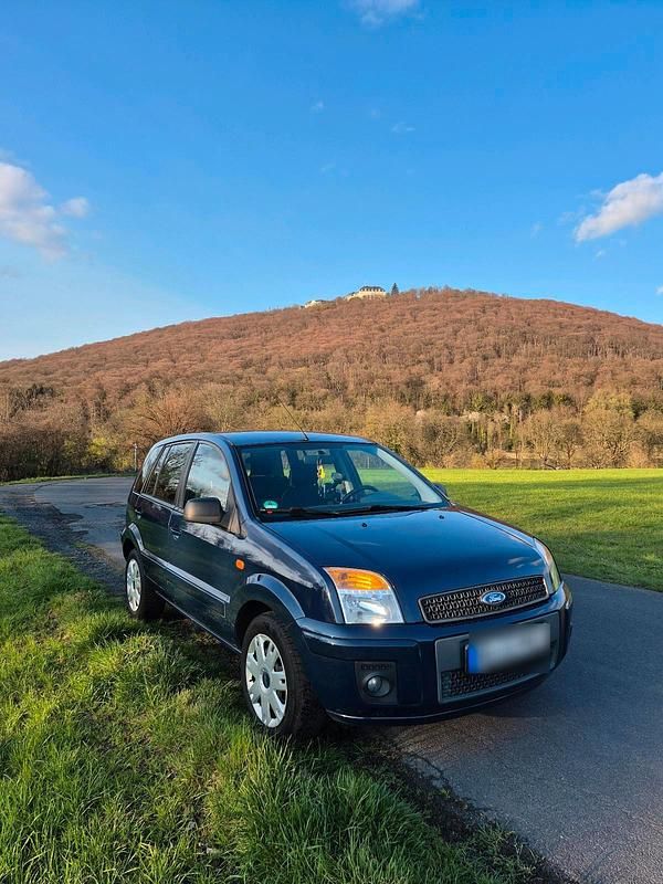 Gebraucht Ford Fusion Ambiente 80 PS (58 kW) 2010 Blau Kleinwagen