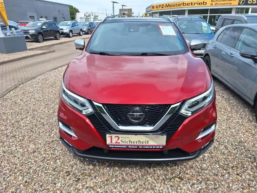 Gebraucht Nissan Qashqai Tekna+ 163 PS (119 kW) 2018 Rot SUV