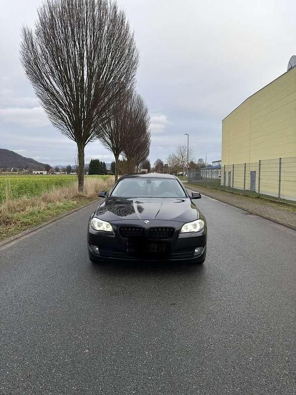 Gebraucht BMW 525 204 PS (150 kW) 2011 Schwarz Limousine