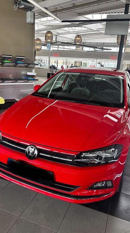 Gebraucht VW Polo Highline 90 PS (66 kW) 2020 Rot Kleinwagen