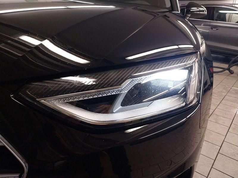 Gebraucht Audi A4 Advanced Plus 163 PS (119 kW) 2022 Brillantschwarz Kombi