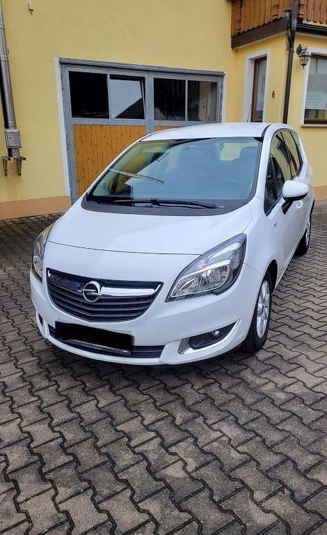 Weiß Gebraucht 2016 Opel Meriva Van / Kleinbus | 5.500 € (Guter Preis) - Bild 1/4