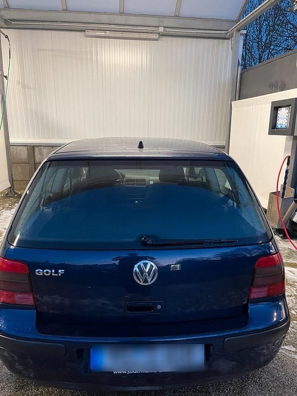 Gebraucht VW Golf IV 75 PS (55 kW) 2000 Blau Kleinwagen