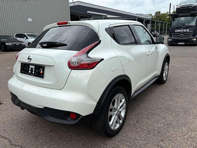 Gebraucht Nissan Juke Acenta 116 PS (85 kW) 2015 Weiß SUV