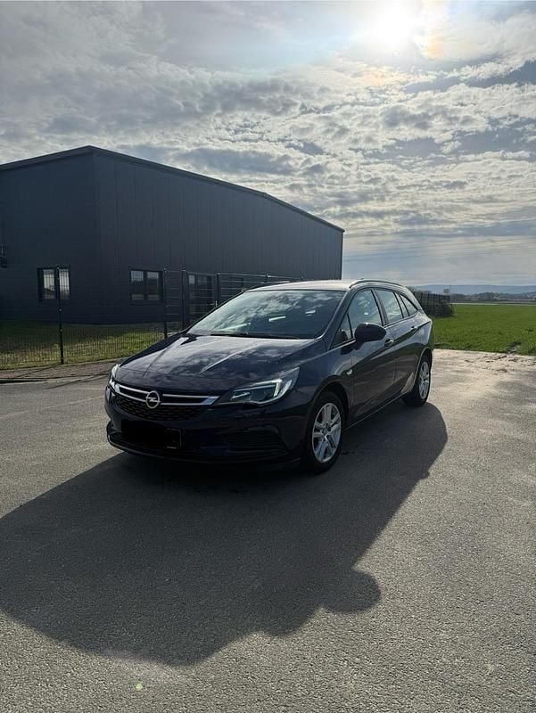 Usata Opel Astra 105 CV (77 kW) 2017 Blu Station wagon