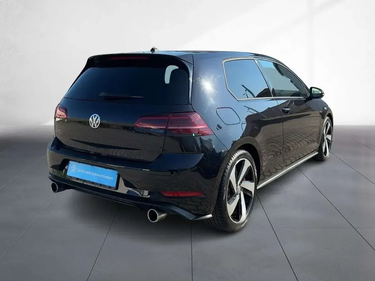Gebraucht VW Golf VII GTI 245 PS (180 kW) 2019 Deep black perleffekt Limousine