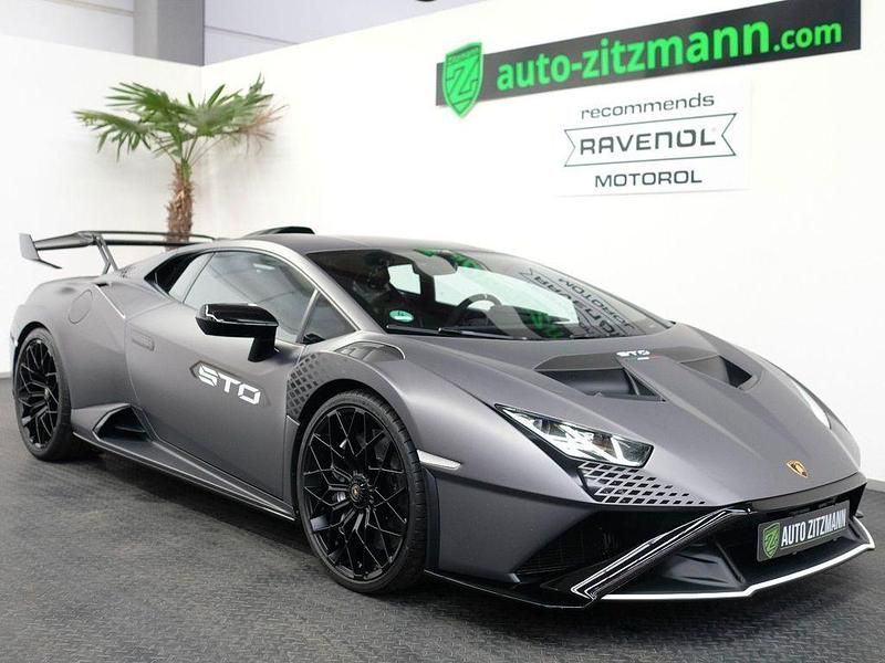 Gebraucht Lamborghini Huracán 640 PS (470 kW) 2023 Grigio keres semilucido Coupé