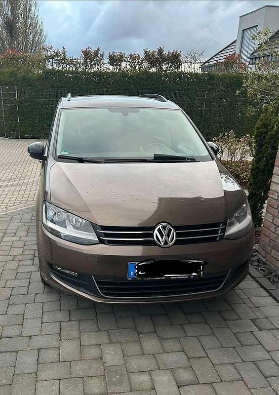 Gebraucht VW Sharan Match 150 PS (110 kW) 2012 Braun Van / Kleinbus