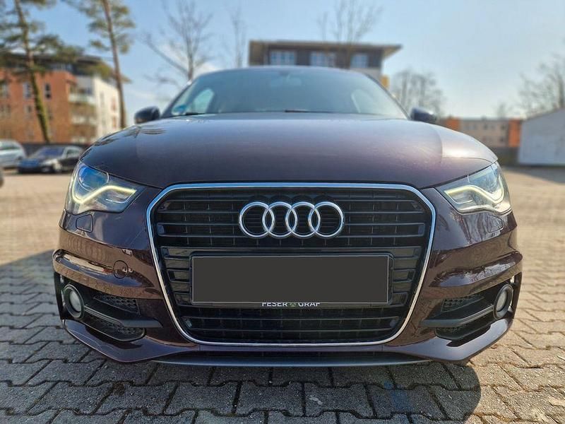 Gebraucht Audi A1 S-Line 122 PS (89 kW) 2012 Violet Kleinwagen