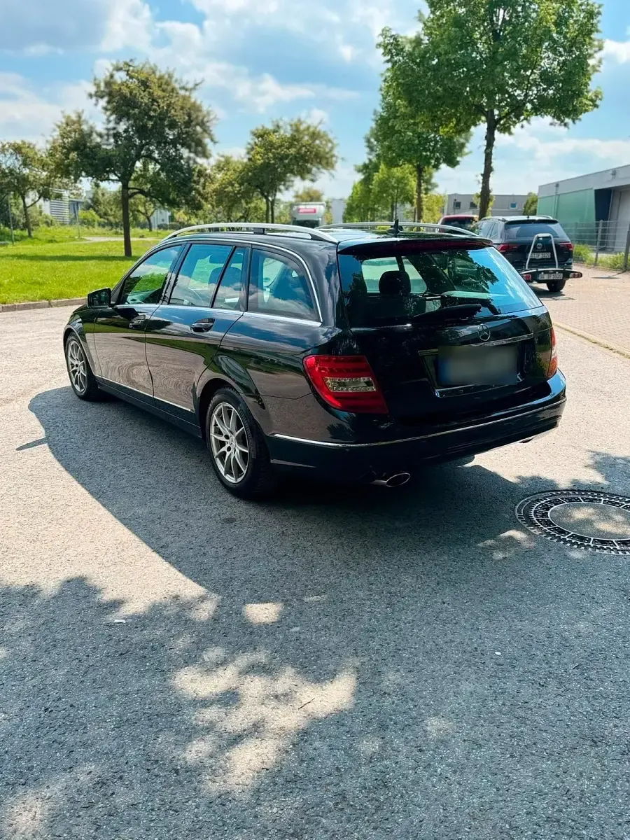 Gebraucht Mercedes C220 170 PS (125 kW) 2013 Schwarz Kombi