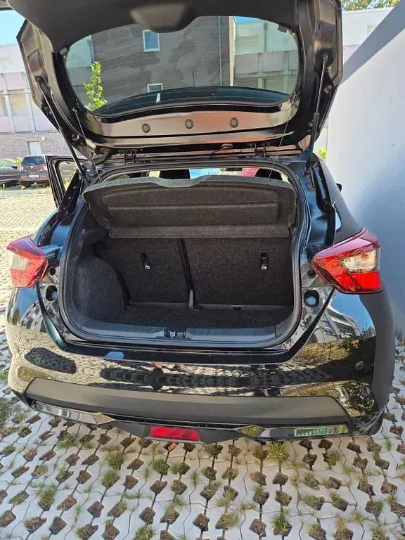 Gebraucht Nissan Micra Tekna 90 PS (66 kW) 2018 Schwarz Kleinwagen