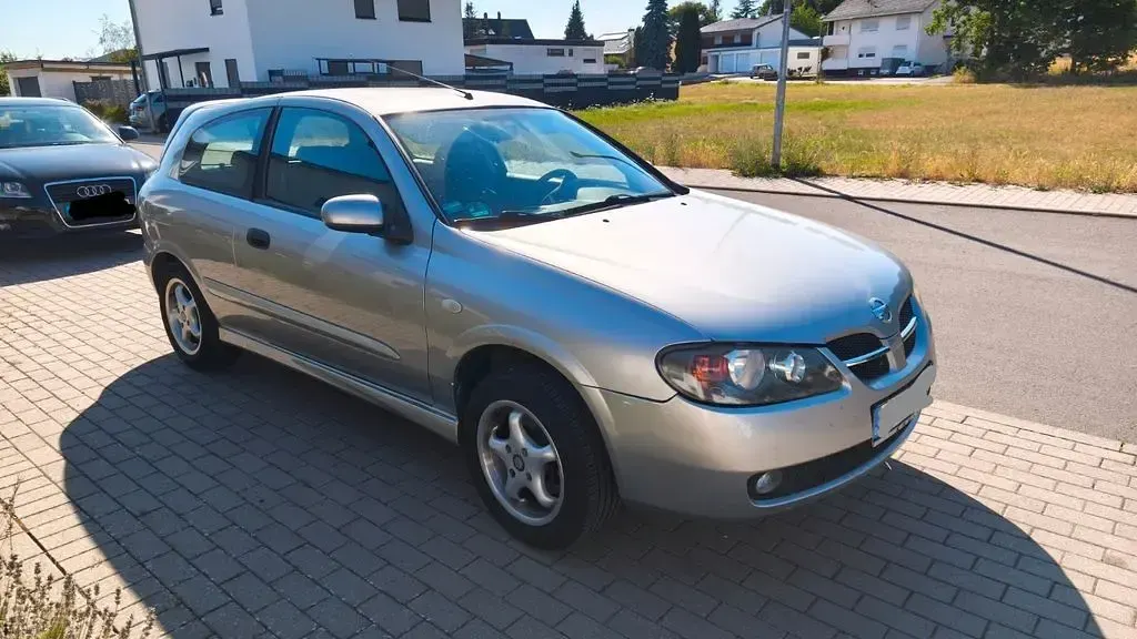 Gebraucht Nissan Almera Acenta 98 PS (72 kW) 2006 Silber Limousine