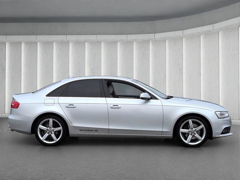 Second-hand Audi A4 Sport 245 CP (180 kW) 2013 Argintiu Berlinǎ
