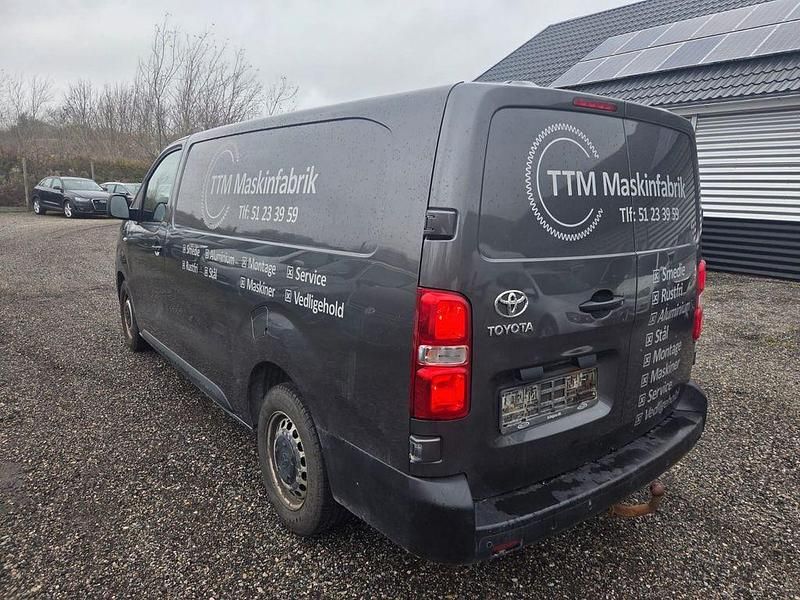 Gebraucht Toyota Proace 122 PS (89 kW) 2018 Grau Van / Kleinbus
