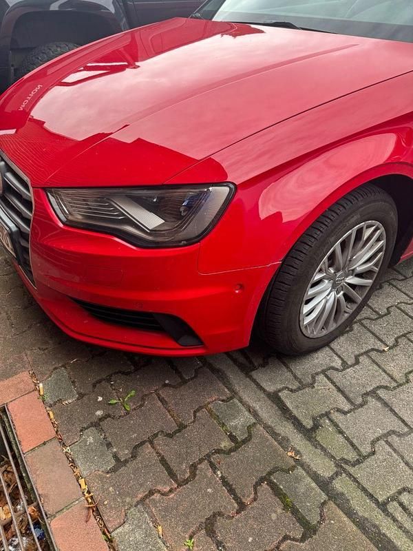 Gebraucht Audi Cabriolet Ambiente 150 PS (110 kW) 2014 Rot Cabrio