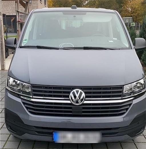 Gebraucht VW Multivan 150 PS (110 kW) 2021 Grau Van