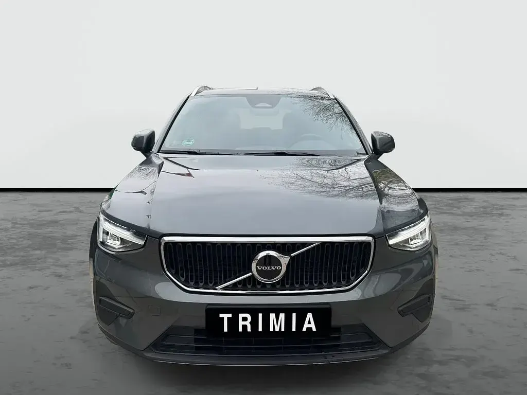 Gebraucht Volvo XC40 163 PS (119 kW) 2025 Forest lake / metallic SUV