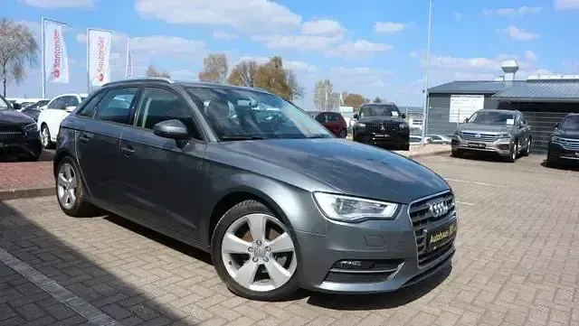 Gebraucht Audi A3 Ambition 150 PS (110 kW) 2015 Grau Limousine