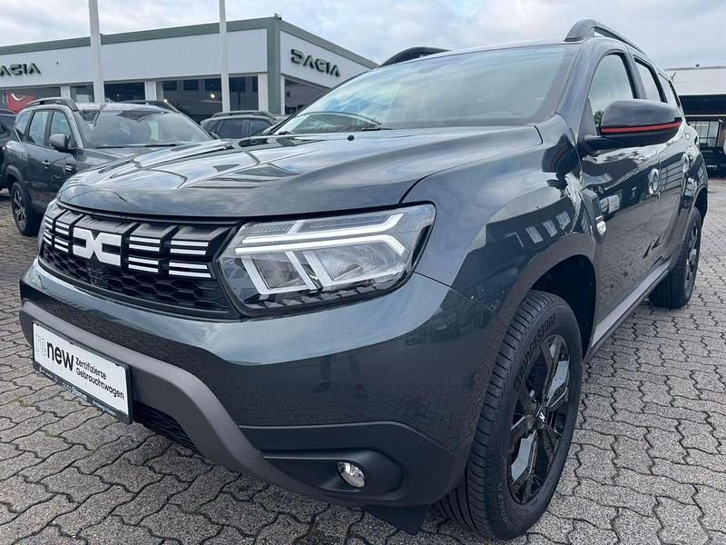 Schwarzmetallic Gebraucht 2023 Dacia Duster Extreme SUV | 23.990 € (Etwas zu teuer) - Bild 1/4
