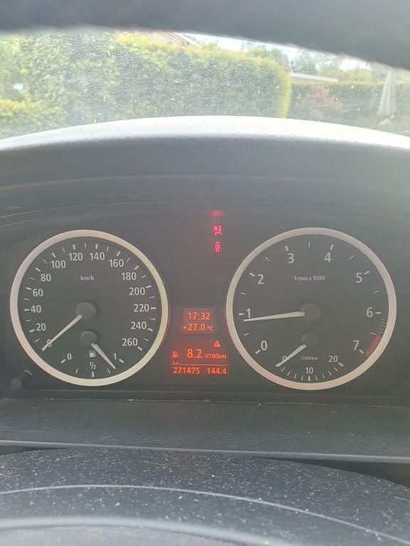 Gebraucht BMW 523 177 PS (130 kW) 2005 Schwarz Limousine