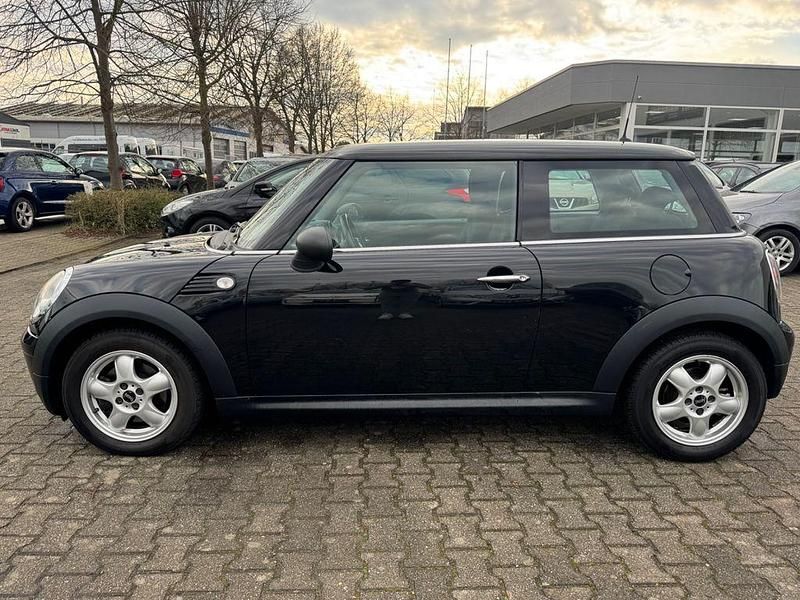 Gebraucht Mini ONE 75 PS (55 kW) 2010 Schwarz Kleinwagen