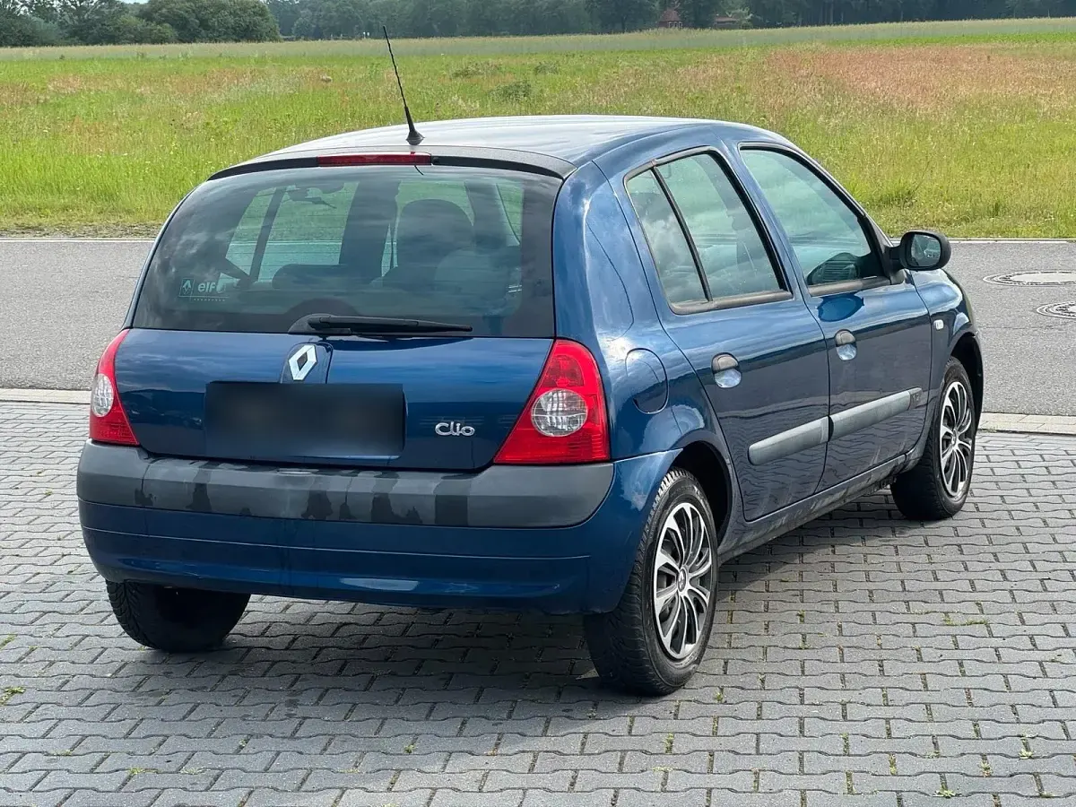 Gebraucht Renault Clio 58 PS (42 kW) 2004 Blau Kleinwagen
