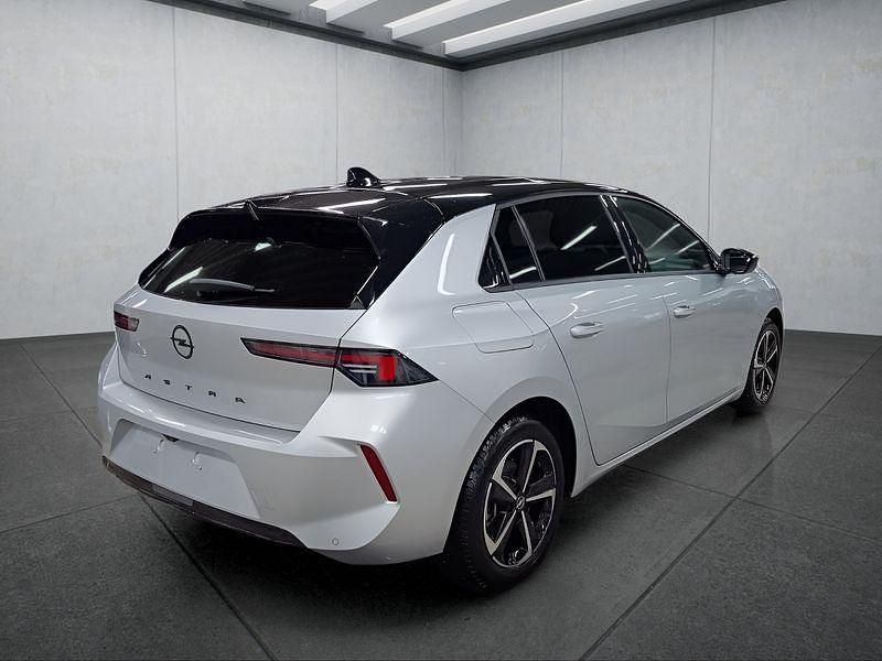 Gebraucht Opel Astra 131 PS (96 kW) 2025 Grau Limousine