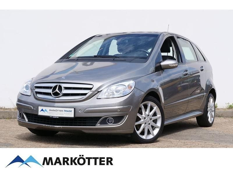 Grau Gebraucht 2006 Mercedes B200 Van / Kleinbus | 6.840 € (Fairer Preis) - Bild 1/4