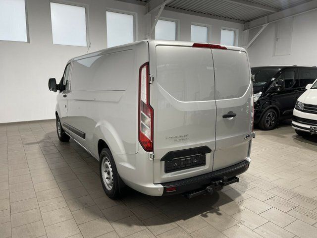Gebraucht Ford Transit Custom Trend 131 PS (96 kW) 2020 Polar silber (metallic) Van