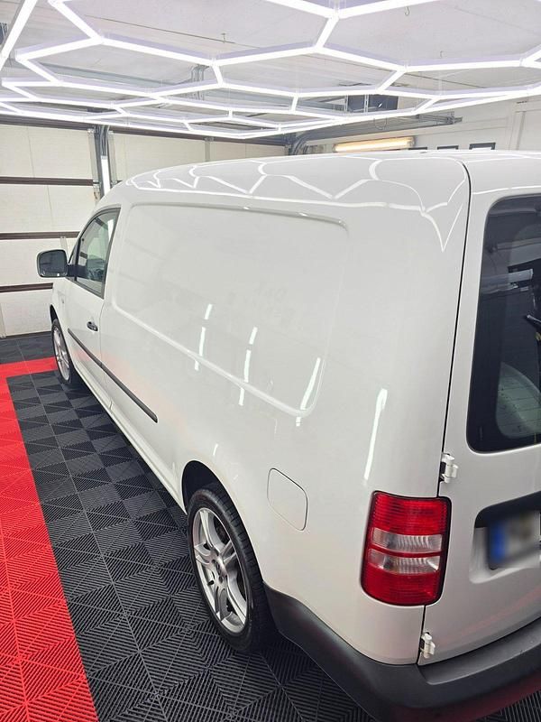 Gebraucht VW Caddy 102 PS (75 kW) 2015 Weiß Van / Kleinbus