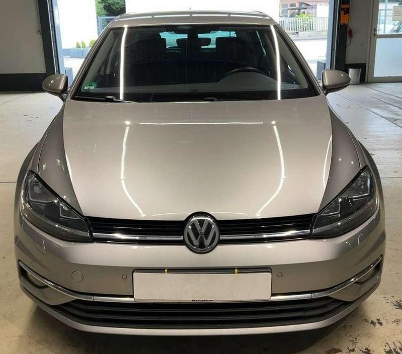 Gebraucht 2018 VW Golf VII Join Limousine | 7.500 € (Superpreis) - Bild 1/4
