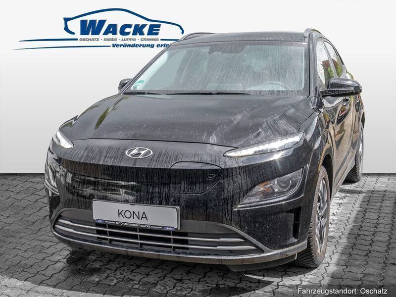 Farbe: schwarz Gebraucht 2022 Hyundai Kona Edition 30+ SUV | 19.777 € (Guter Preis) - Bild 1/4