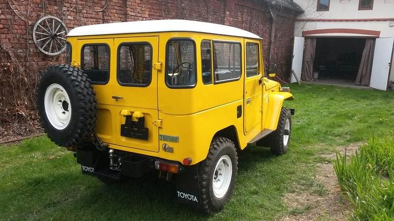 Gelb Gebraucht 1982 Toyota Land Cruiser SUV | 32.000 € - Bild 1/4