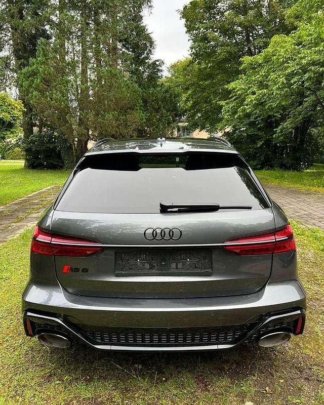 Gebraucht Audi RS6 Sport 630 PS (463 kW) 2024 Daytonagrauperl. Kombi