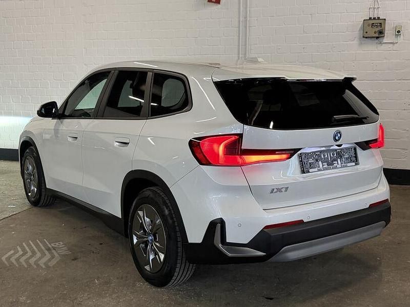 Gebraucht BMW iX1 Performance 230 kW (313 PS) 2023 Weiß SUV