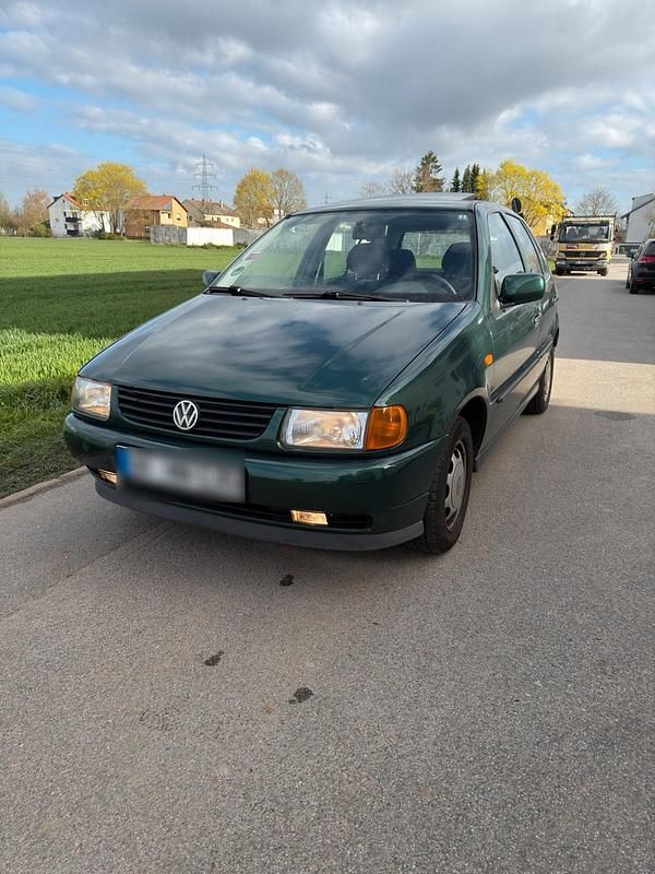 Gebraucht VW Polo 60 PS (44 kW) 1999 Grün Kleinwagen