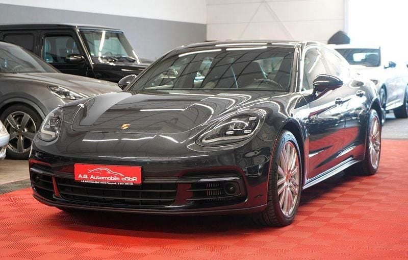 Schwarz Gebraucht 2018 Porsche Panamera 4 Limousine | 54.950 € (Guter Preis) - Bild 1/4