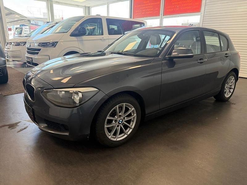 Gebraucht BMW 118 Advantage 143 PS (105 kW) 2014 Grau Kleinwagen
