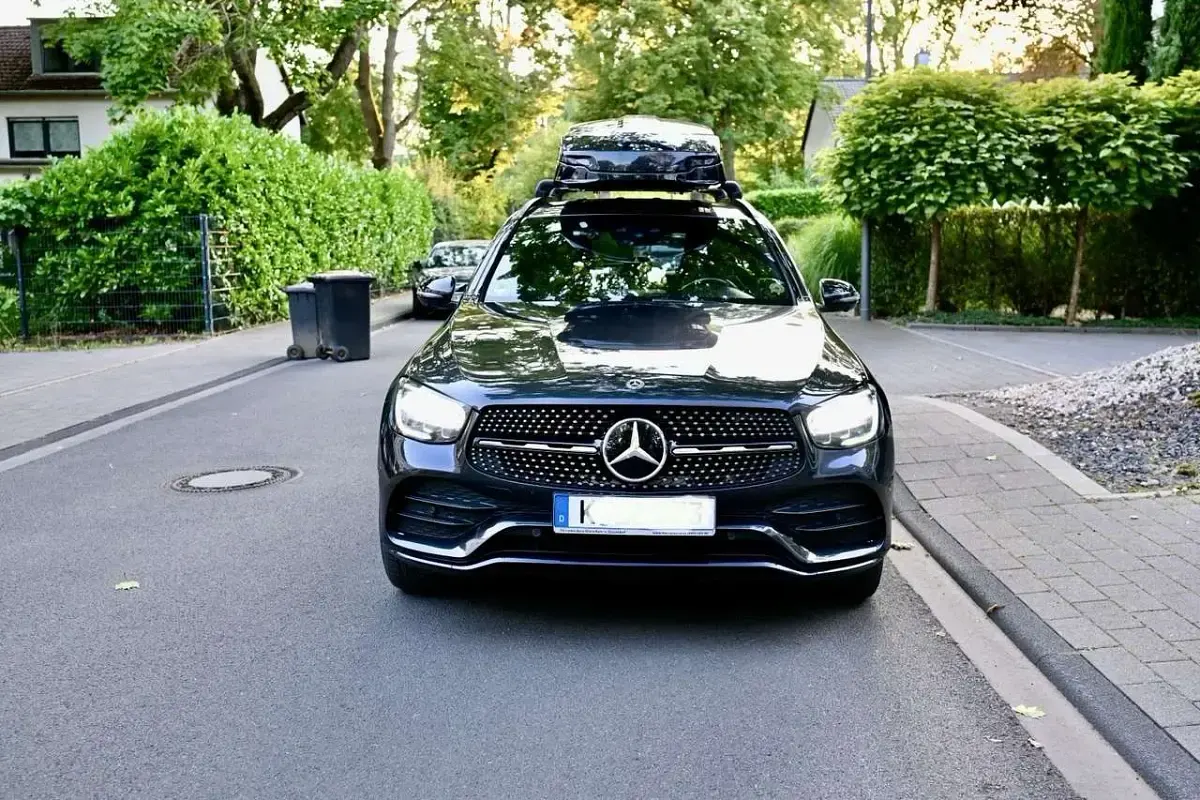 Gebraucht Mercedes GLC220 AMG line 194 PS (142 kW) 2019 Grau SUV