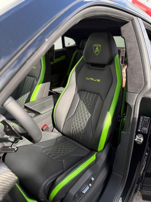 Gebraucht Lamborghini Urus 666 PS (489 kW) 2025 Schwarz SUV