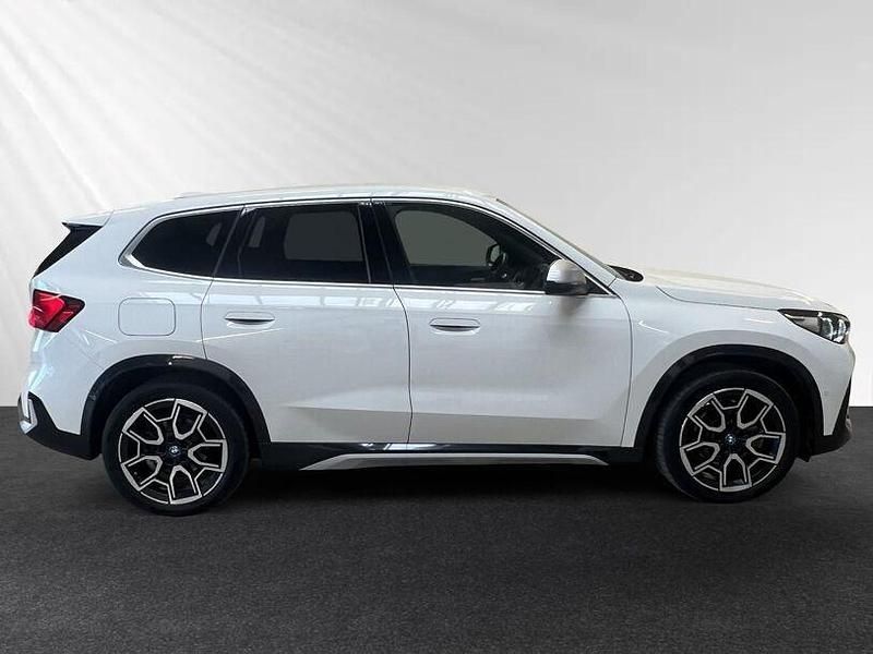 Gebraucht BMW iX1 Performance 230 kW (313 PS) 2023 Alpinweiß SUV