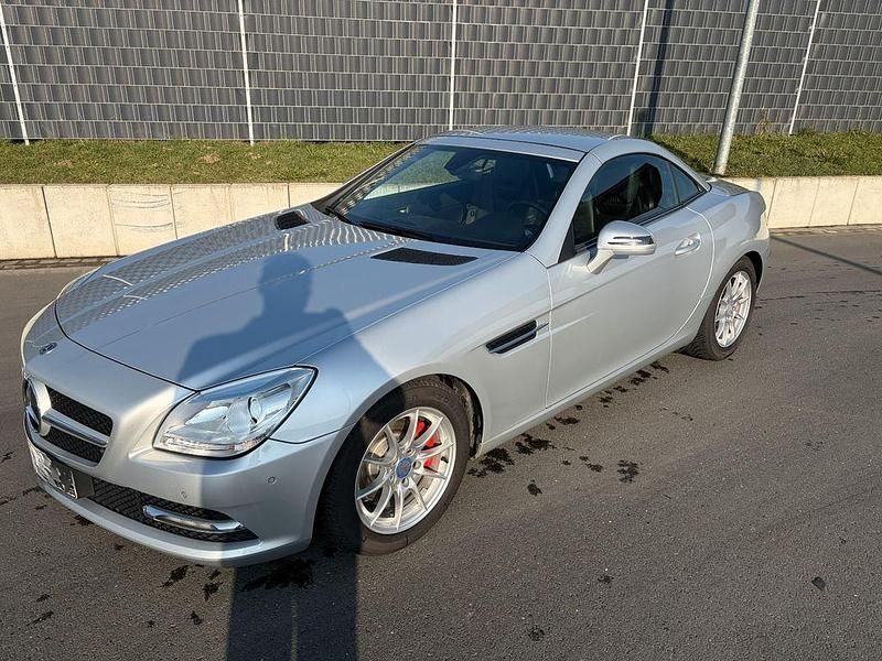Gebraucht Mercedes SLK200 184 PS (135 kW) 2011 Silber Cabrio