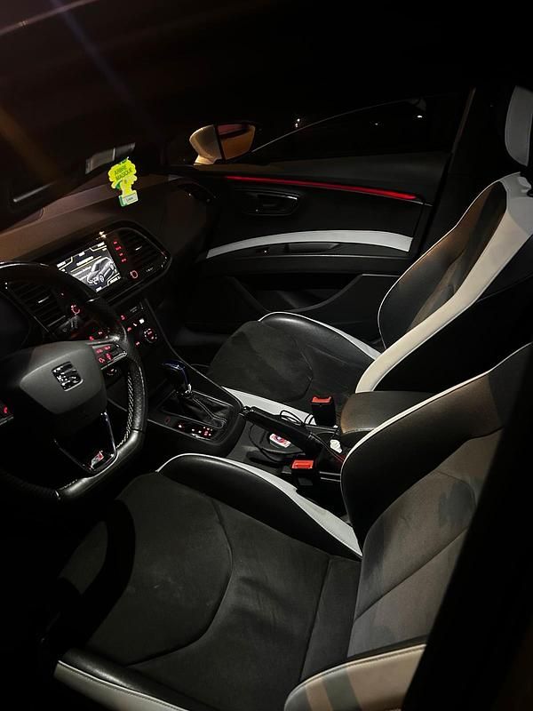 Gebraucht Seat Leon ST CUPRA 265 PS (194 kW) 2015 Silber Kombi