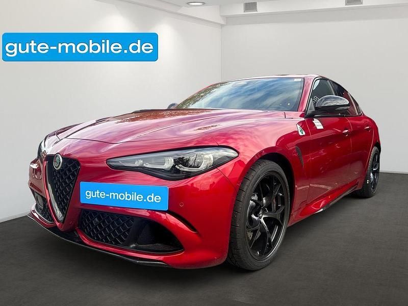 Rot Neu 2025 Alfa Romeo Giulia Quadrifoglio Limousine | 92.000 € (Fairer Preis) - Bild 1/4