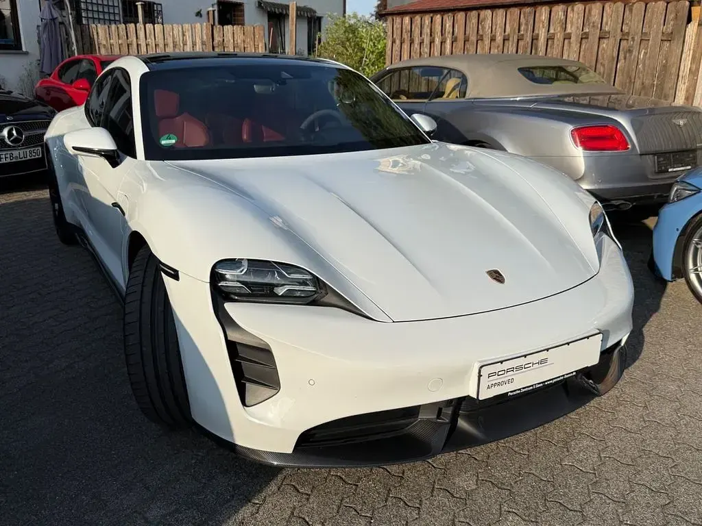 Gebraucht Porsche Taycan Turbo S 559 kW (761 PS) 2023 Weiß Limousine