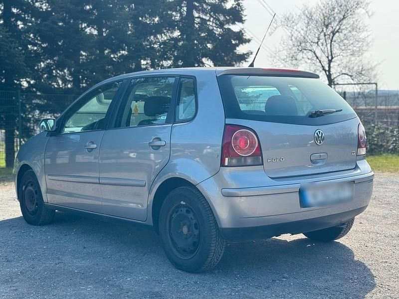 Gebraucht VW Polo 64 PS (47 kW) 2009 Silber Kleinwagen